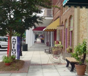 Quaint Cleveland Street, Elloree.